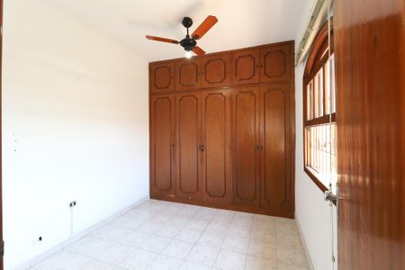 Casa à venda com 98m², 2 quartos e 2 vagasQuarto 1