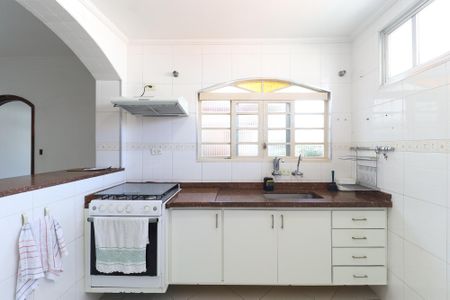 Casa à venda com 98m², 2 quartos e 2 vagasCozinha