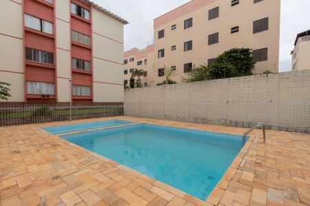 Apartamento para alugar com 50m², 2 quartos e 1 vagaÁrea comum - Piscina