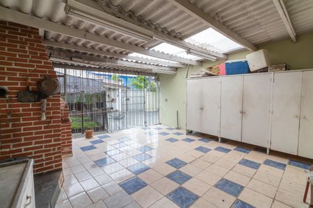 Casa à venda com 320m², 4 quartos e 5 vagas Casa à venda com 320m², 4 quartos e 5 vagasÁrea de lazer