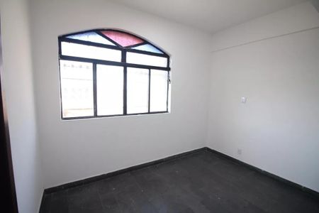 Quarto de apartamento para alugar com 2 quartos, 60m² em Califórnia, Belo Horizonte
