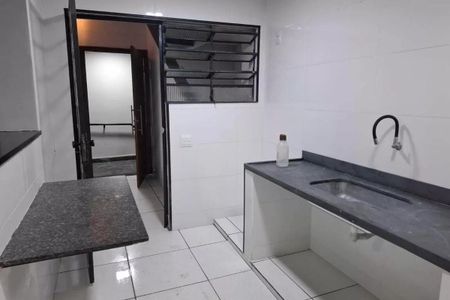 Cozinha de apartamento para alugar com 2 quartos, 60m² em Califórnia, Belo Horizonte