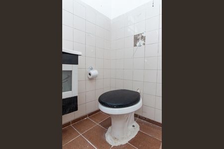 Casa à venda com 250m², 3 quartos e sem vagaBanheiro Social da casa 1