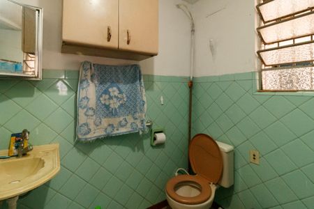 Casa à venda com 250m², 3 quartos e sem vagaBanheiro Social da casa 2