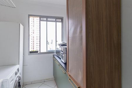 Apartamento à venda com 69m², 2 quartos e 1 vaga Apartamento à venda com 69m², 2 quartos e 1 vagaCozinha e Área de Serviço
