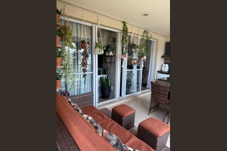 Apartamento à venda com 106m², 3 quartos e 1 vagaVaranda