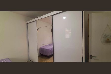 Casa à venda com 231m², 4 quartos e 2 vagasQuarto 2