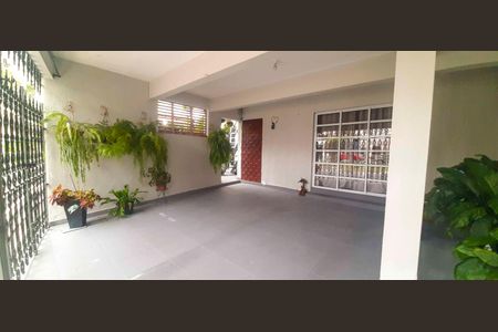 Casa à venda com 231m², 4 quartos e 2 vagasGaragem