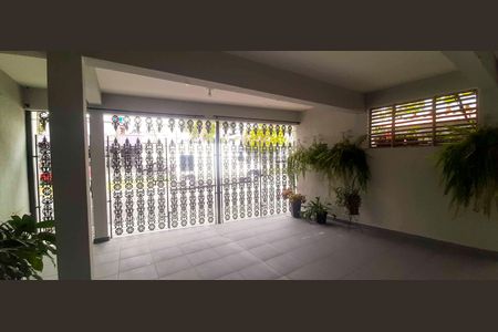 Casa à venda com 231m², 4 quartos e 2 vagasGaragem