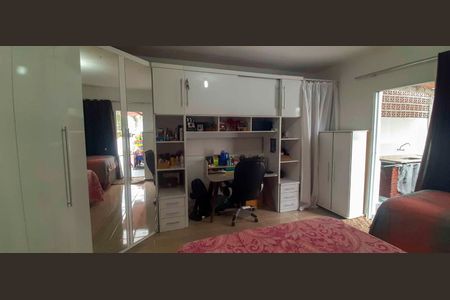 Casa à venda com 231m², 4 quartos e 2 vagasQuarto 1