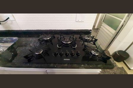 Casa à venda com 231m², 4 quartos e 2 vagasCozinha