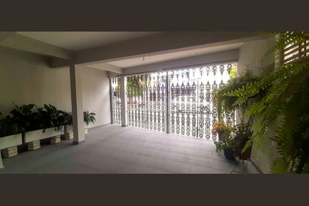 Casa à venda com 231m², 4 quartos e 2 vagasGaragem