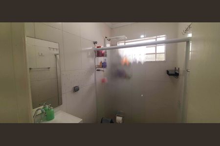 Casa à venda com 231m², 4 quartos e 2 vagasBanheiro dos Quartos