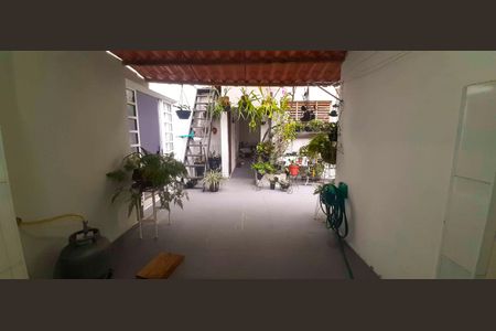 Casa à venda com 231m², 4 quartos e 2 vagasQuintal