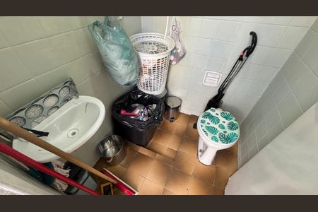 Casa à venda com 200m², 3 quartos e 2 vagasBanheiro de Serviço