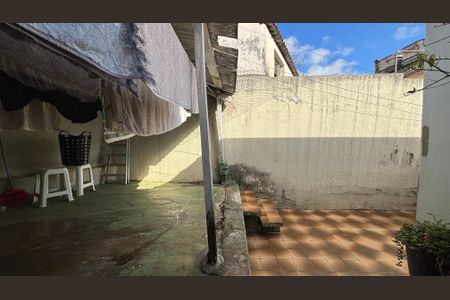 Casa à venda com 200m², 3 quartos e 2 vagasQuintal