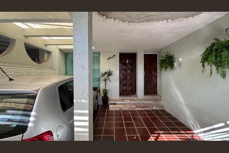 Casa à venda com 200m², 3 quartos e 2 vagasGaragem