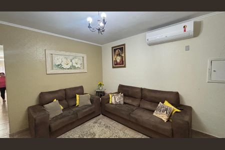 Casa à venda com 200m², 3 quartos e 2 vagasSala