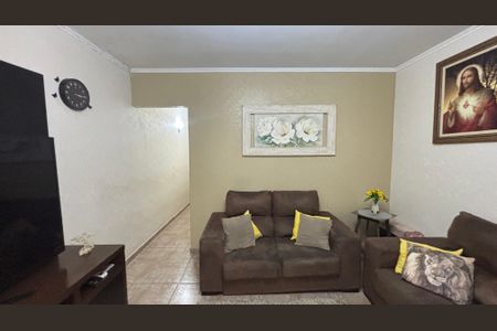 Casa à venda com 200m², 3 quartos e 2 vagasSala