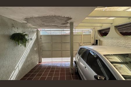 Casa à venda com 200m², 3 quartos e 2 vagasGaragem