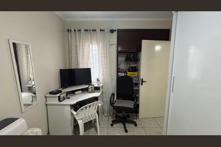Casa à venda com 200m², 3 quartos e 2 vagasQuarto 2