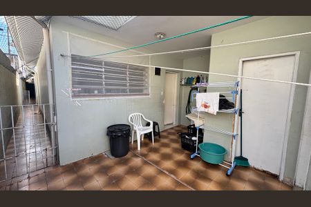 Casa à venda com 200m², 3 quartos e 2 vagasÁrea de Serviço