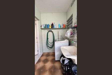 Casa à venda com 200m², 3 quartos e 2 vagasÁrea de Serviço