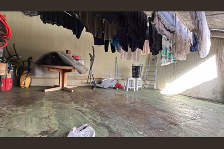 Casa à venda com 200m², 3 quartos e 2 vagasQuintal