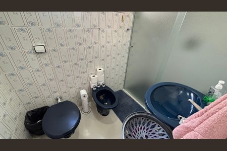 Casa à venda com 200m², 3 quartos e 2 vagasBanheiro