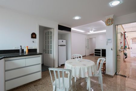 Casa à venda com 235m², 3 quartos e 3 vagasCozinha