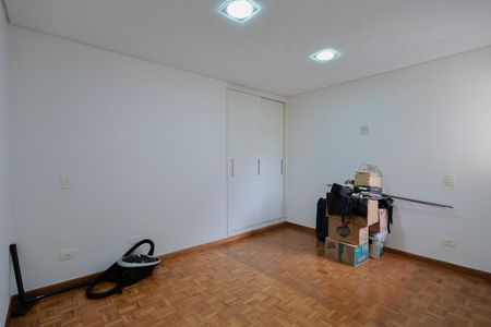 Casa à venda com 235m², 3 quartos e 3 vagasQuarto