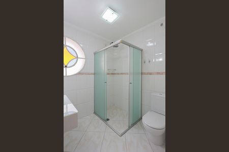 Casa à venda com 235m², 3 quartos e 3 vagasBanheiro social