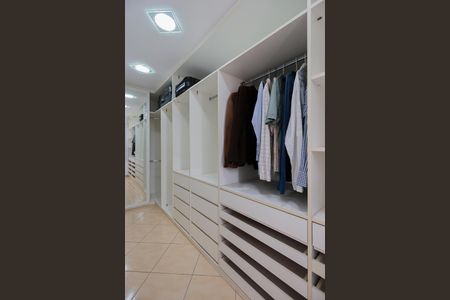 Casa à venda com 235m², 3 quartos e 3 vagasCloset da suíte 1