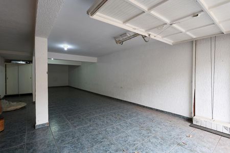 Casa à venda com 235m², 3 quartos e 3 vagasGaragem