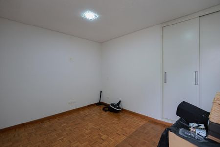 Casa à venda com 235m², 3 quartos e 3 vagasQuarto