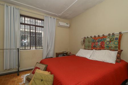 Apartamento à venda com 130m², 3 quartos e sem vagaQuarto