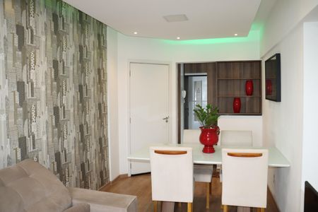 Sala de apartamento para alugar com 2 quartos, 54m² em Granja Viana, Cotia