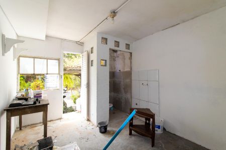 Casa à venda com 300m², 6 quartos e 4 vagas Casa à venda com 300m², 6 quartos e 4 vagasQuarto de Serviço