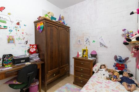 Casa à venda com 300m², 6 quartos e 4 vagas Casa à venda com 300m², 6 quartos e 4 vagasQuarto 3