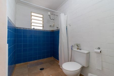 Casa à venda com 300m², 6 quartos e 4 vagas Casa à venda com 300m², 6 quartos e 4 vagasBanheiro da Suíte 1