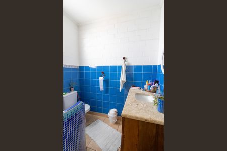 Casa à venda com 300m², 6 quartos e 4 vagas Casa à venda com 300m², 6 quartos e 4 vagasBanheiro Social