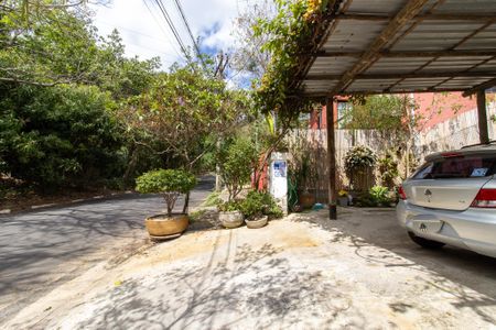 Casa à venda com 300m², 6 quartos e 4 vagas Casa à venda com 300m², 6 quartos e 4 vagasPlaca