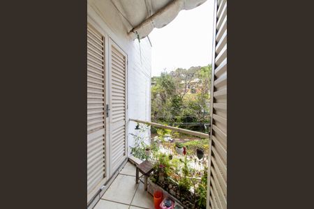 Varanda da Suíte 2 de casa à venda com 6 quartos, 300m² em Colinas do Ermitage (sousas), Campinas