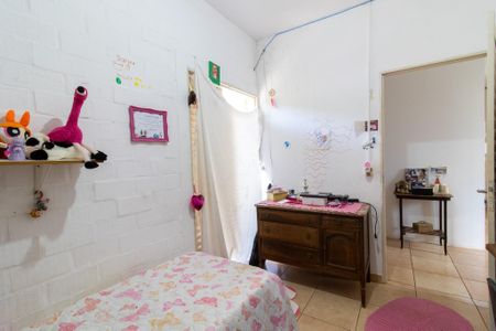 Casa à venda com 300m², 6 quartos e 4 vagas Casa à venda com 300m², 6 quartos e 4 vagasQuarto 3