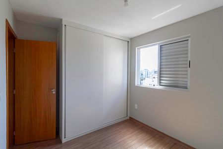 Apartamento para alugar com 76m², 3 quartos e 2 vagas Apartamento para alugar com 76m², 3 quartos e 2 vagasQuarto 1