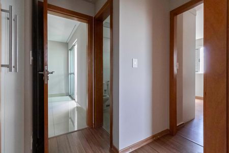 Apartamento para alugar com 76m², 3 quartos e 2 vagas Apartamento para alugar com 76m², 3 quartos e 2 vagasCorredor