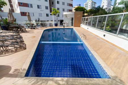Apartamento para alugar com 76m², 3 quartos e 2 vagas Apartamento para alugar com 76m², 3 quartos e 2 vagasÁrea comum - Piscina