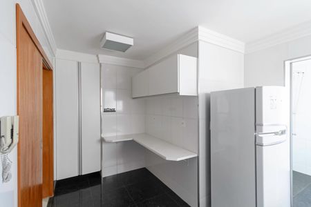 Apartamento para alugar com 76m², 3 quartos e 2 vagas Apartamento para alugar com 76m², 3 quartos e 2 vagasCozinha