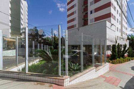 Apartamento para alugar com 76m², 3 quartos e 2 vagas Apartamento para alugar com 76m², 3 quartos e 2 vagasFachada