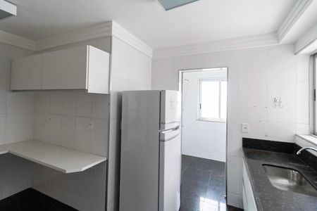 Apartamento para alugar com 76m², 3 quartos e 2 vagas Apartamento para alugar com 76m², 3 quartos e 2 vagasCozinha